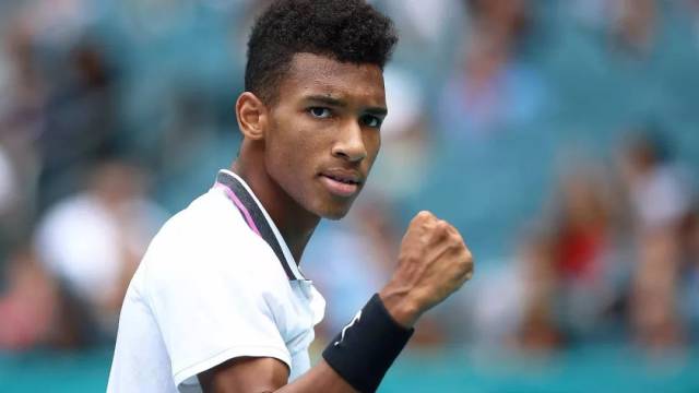 开场不久 开场不久