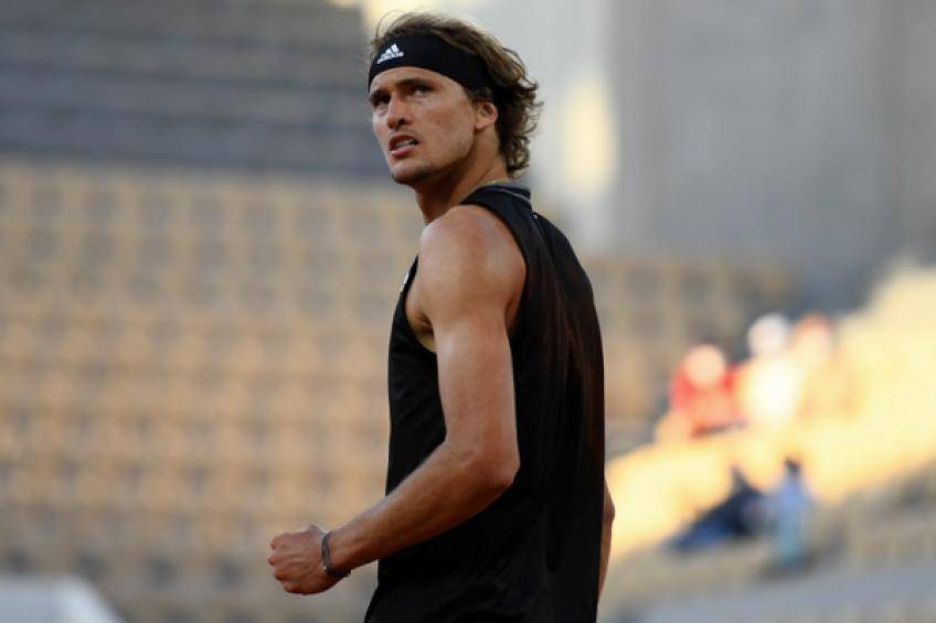 场空档期 场空档期