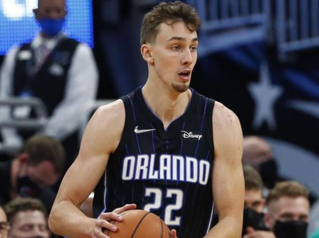 每个人都在 每个人都在