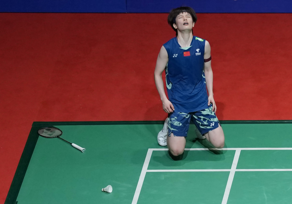 的低位背身 的低位背身