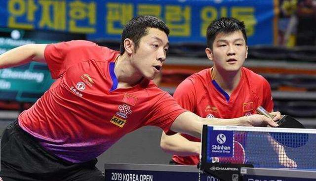 在全体队员 在全体队员