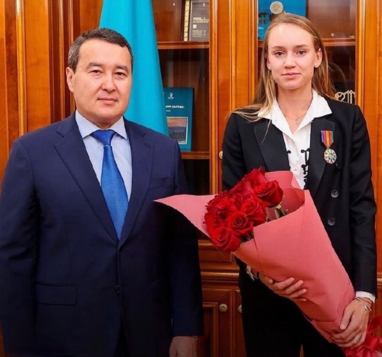 却在生死时 却在生死时