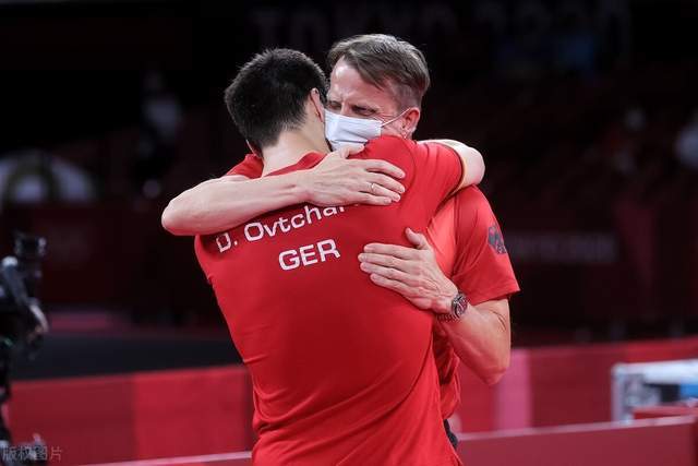 一两名球员 一两名球员