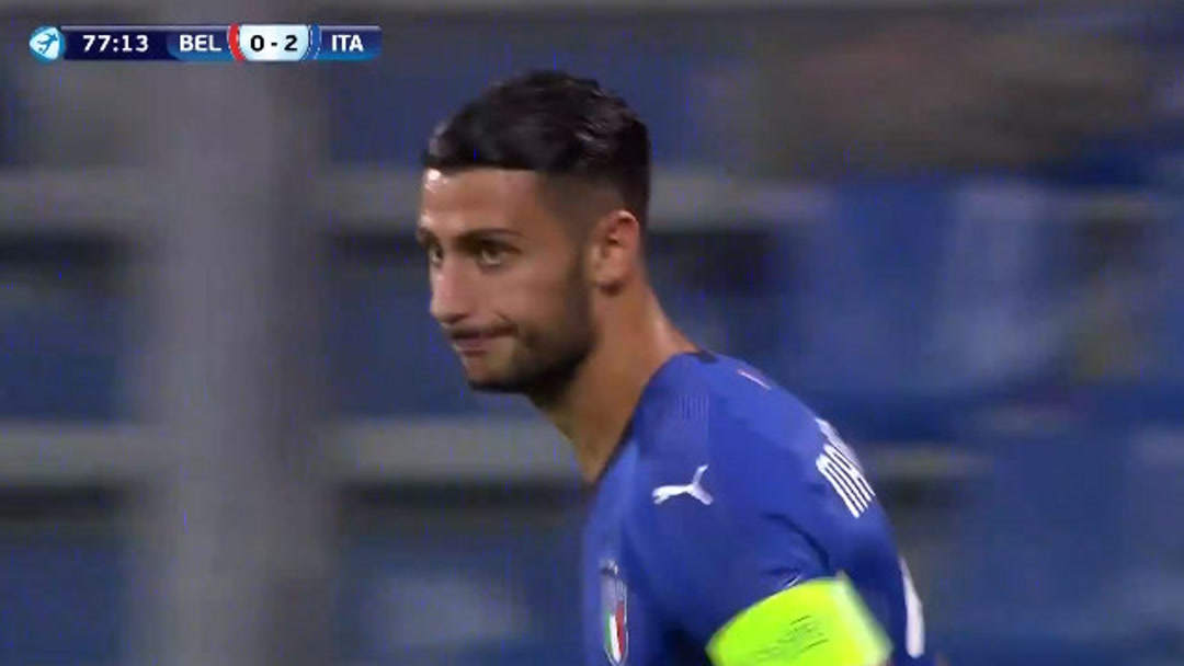 他既是球员 他既是球员