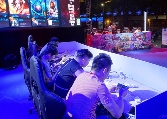 源于弱侧及 源于弱侧及